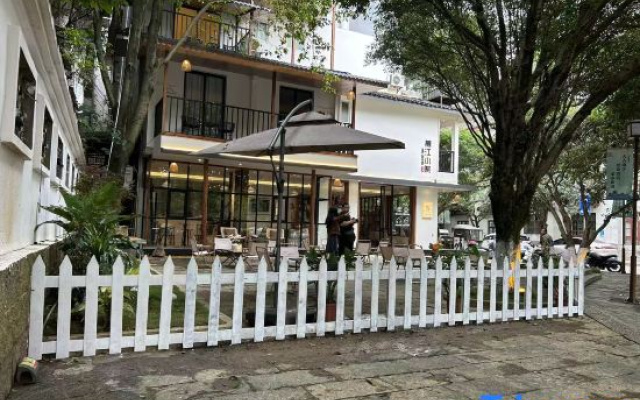 Mujiang Courtyard (Yangshuo West Street)