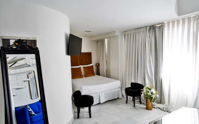 Sonder by Marriott Bonvoy Santa Ana Apartments Las Letras