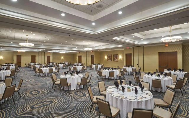 Hilton Knoxville