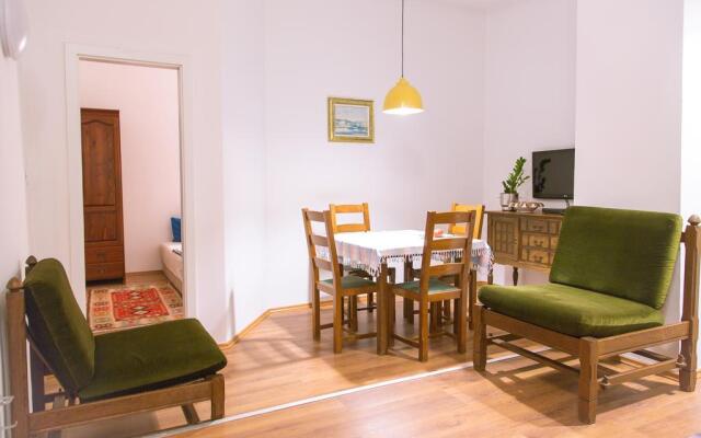 Apartments Nika Volme