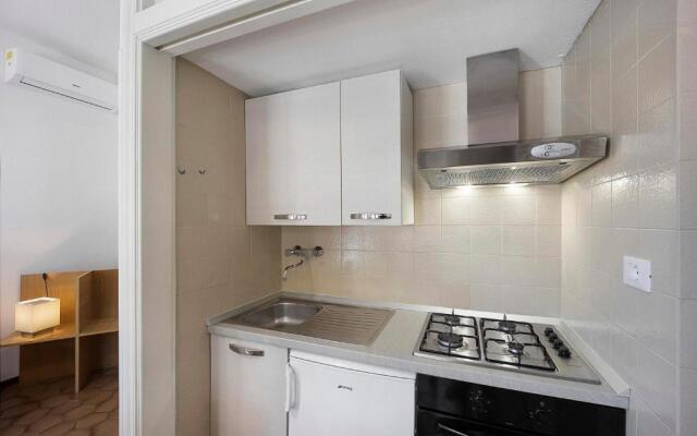 Emanuel Azzurro - Piano Rialzato 4