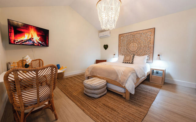 Seahorse Beach Bungalows