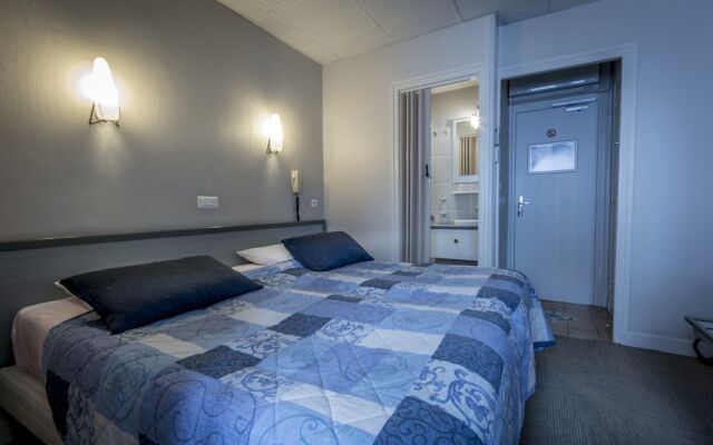 Au Primerose Hotel