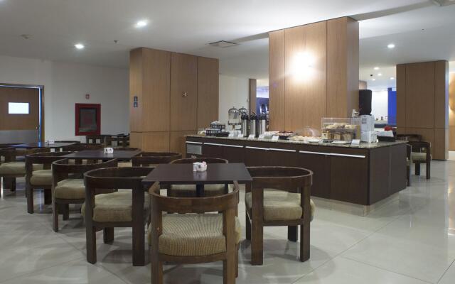 Staybridge Suites Guadalajara Expo by IHG