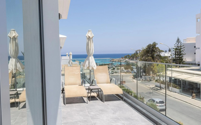Protaras Plaza Hotel