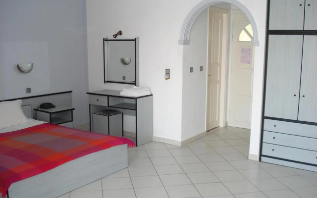 Dolphin Apartments 1