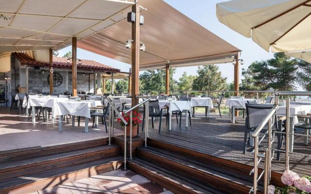 Akti Suites