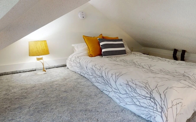 Whistler Gondola Village