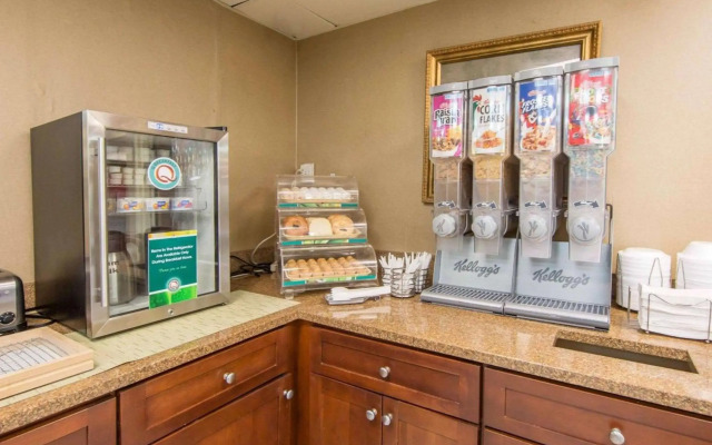 Quality Inn Merchants Drive