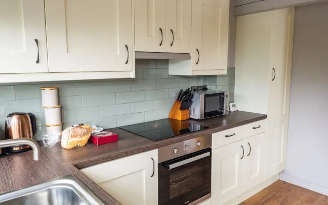1 Bed Studio in Two Dales, Near Matlock & Bakewell
