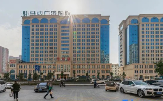 Yunduo E-sports Hotel (Zhumadian Huanghuai College)