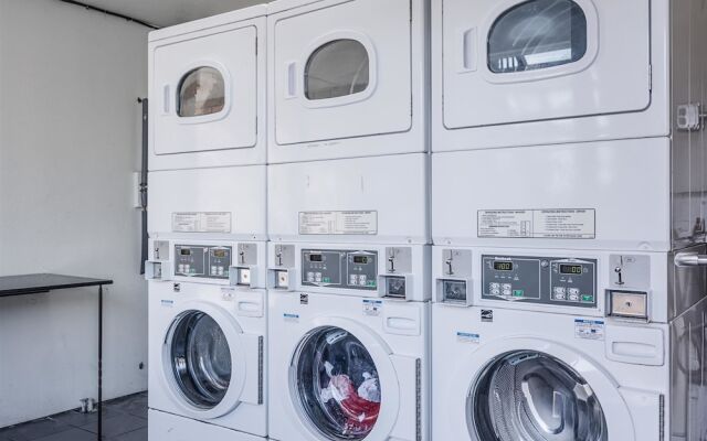 Studio 6 Skytop Rome