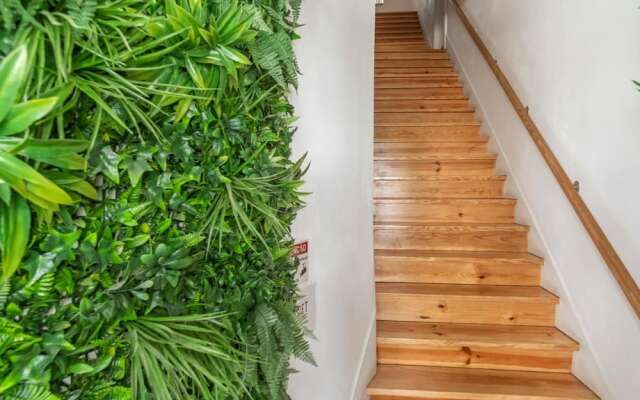 LV Premier Baixa FI Central Balcony Space AC