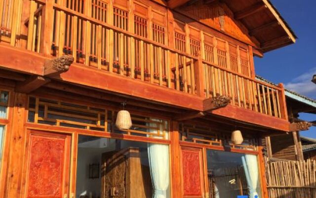 Lugu Lake Yuanrongju Lake View Inn