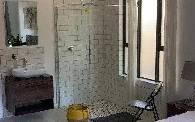 PepperTree Guest House