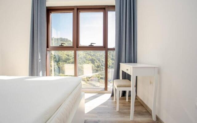 3 Bedrooms Penthouse with roof terrace Rafailovici
