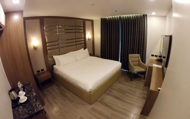 El Vistra Hotel Angeles