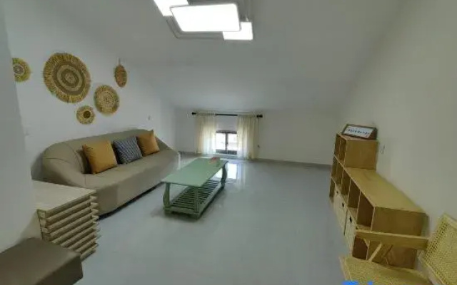 Guanyun Gelou Homestay