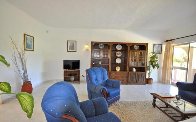 Old Village area and Walking distance to the centre