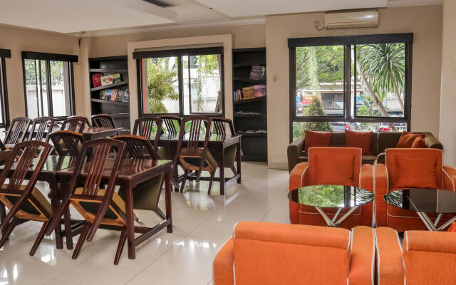 Nida Rooms Otto Cicendo Trade Center At Hotel Guntur Bandung