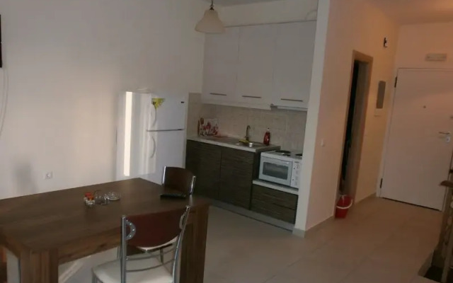 Artemis Marina Apartments