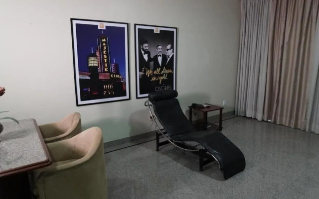 Hotel Oscar Gold