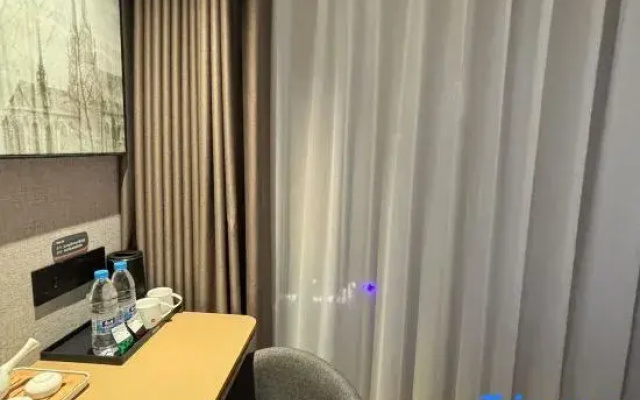 Junyi hotel nanqiao district government affairs center branch