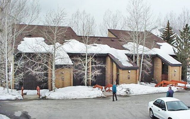 Bigwood Condominiums