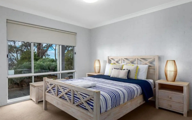 Escape to Hyams Beach Jervis Bay Rentals