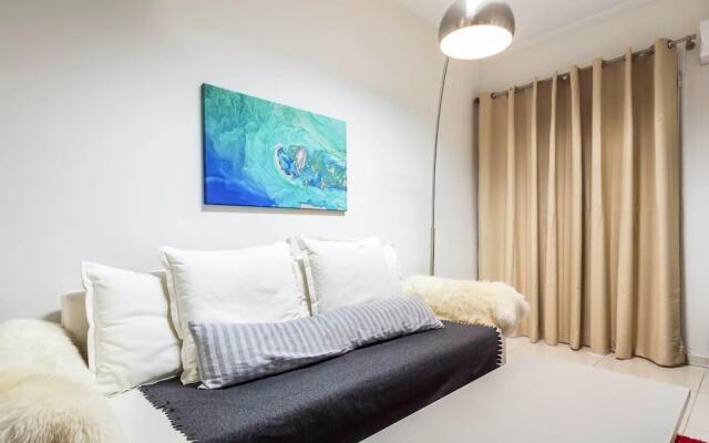 Adorable flat for 4 ppl in Kolonaki