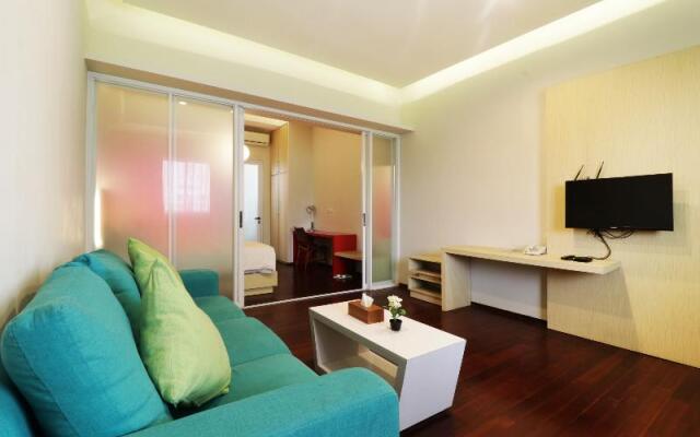 Pejaten Valley Residence by ZUZU