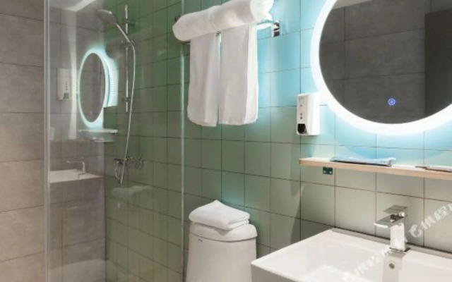 Homeinn · neo (Shaoxing Shangyu Jiefang Road Pedestrian Street)