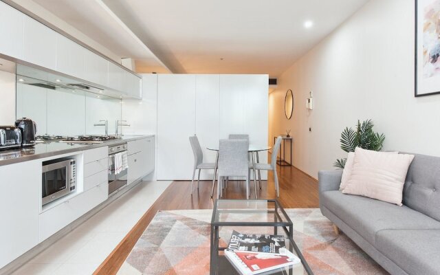 TT404 Spacious Studio Darlinghurst
