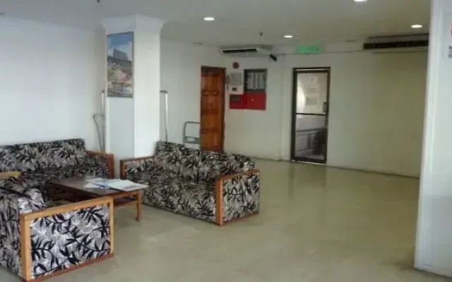Liwah 2011 Hotel