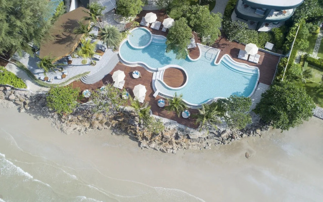 Mercure Rayong Lomtalay Villas N Resort