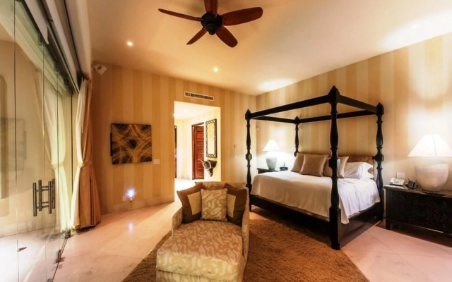 Sunny Vacation Villa 95