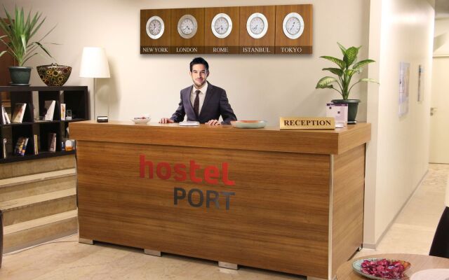 Hostel Port (Caters to Men)