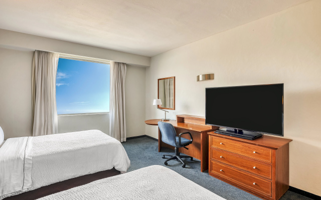 Fiesta Inn Express San Luis Potosí Oriente