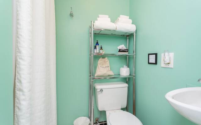 Holladay House B&B