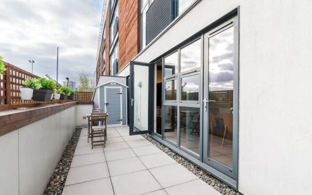 Beautiful Modern 2 bed Apartment