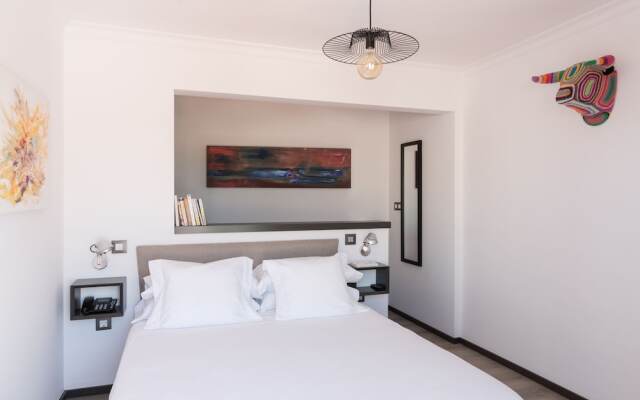 Puerta Catedral Holiday Suites