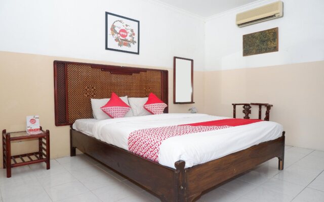 OYO 860 Rajasa Hotel