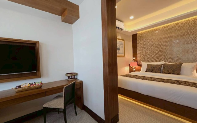 Casa Le Damuz At MRT Bangphlat - Adult Only