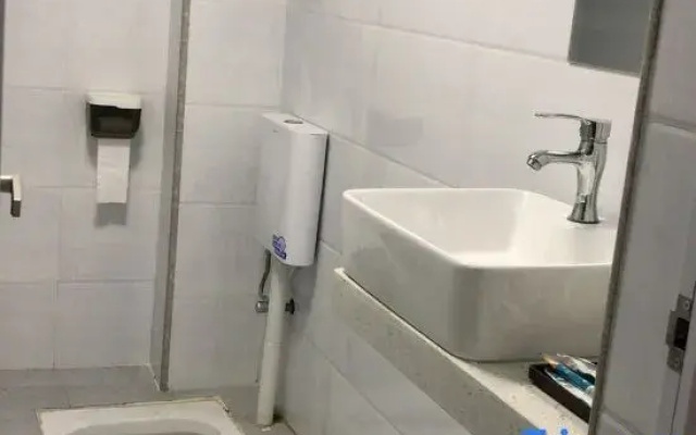 Fuyang Miaozhan Convenient Hotel