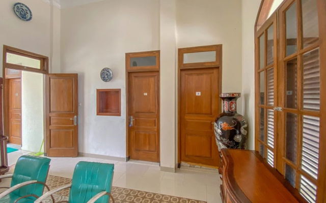 Raden Mansion Jember Urbanview