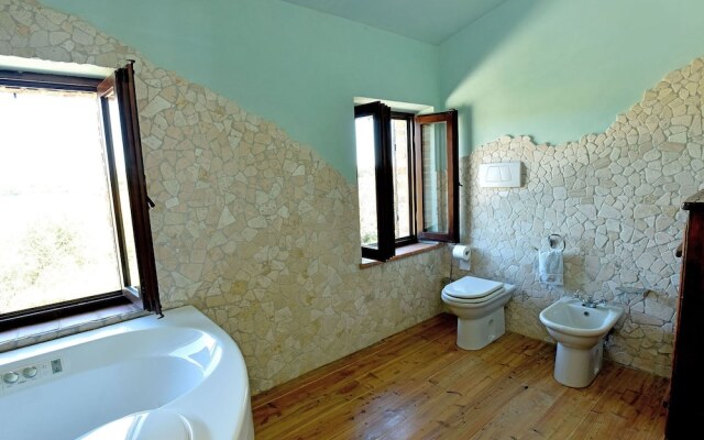 Elegant Villa in Montecosaro Italy with Hot Tub