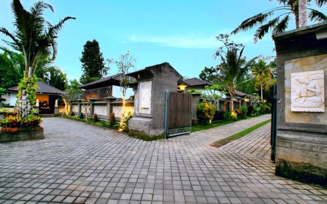 Ubud Raya Villa