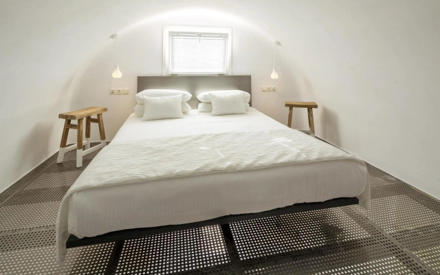 Art Hotel Santorini