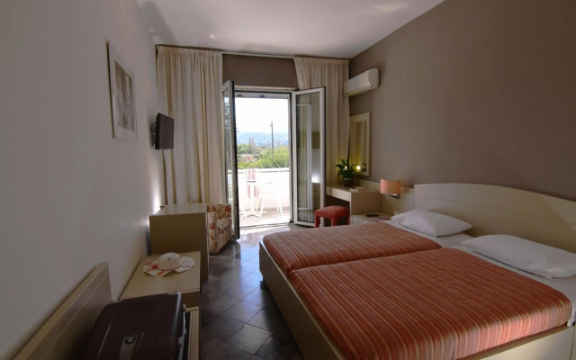 Mantenia Hotel
