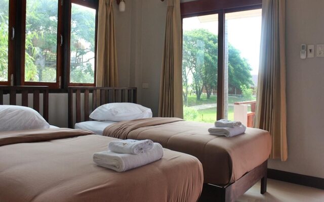 Rai Lam Poo Farm and Camping Resort